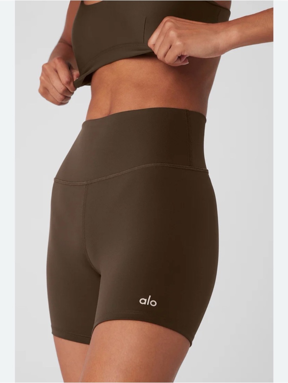 ALO Yoga Set High-Rise Bike Shorts and Sports Bra in Dark Brown